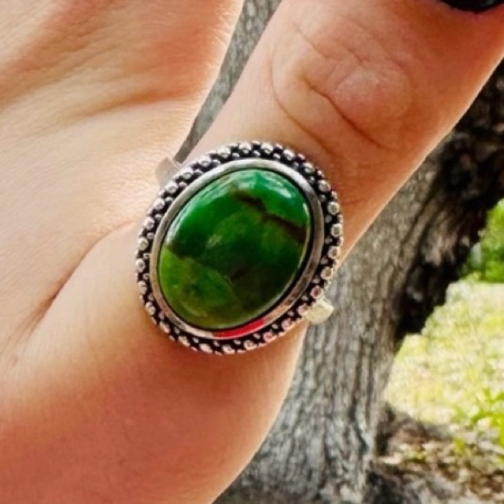 Vintage Signed green turquoise ring in sterling silver.Size 9.5